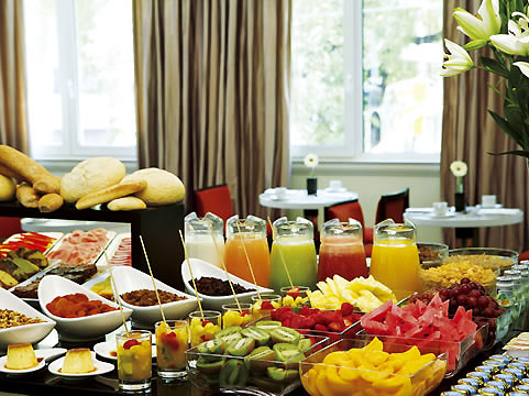 nh-crillon-breakfast-buffet-big.jpg