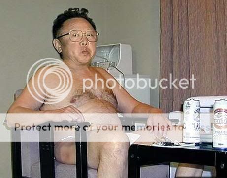 kim-jong-il-relaxing1.jpg