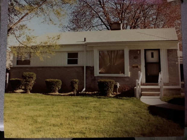 This house on Lyons Circle South was unoccupied when the body of the baby was found more than 20 years ago. (PHOTO WARREN POLICE)