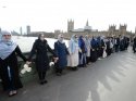 women-wetminster-bridge.jpg