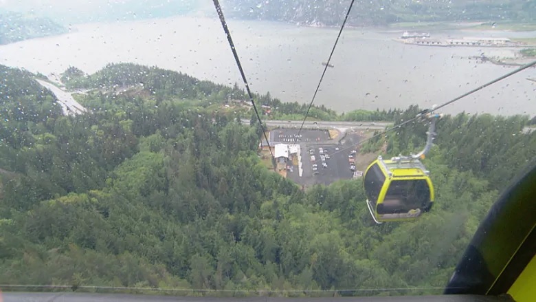 Canada - Sea-to-Sky gondola cable deliberately cut ...