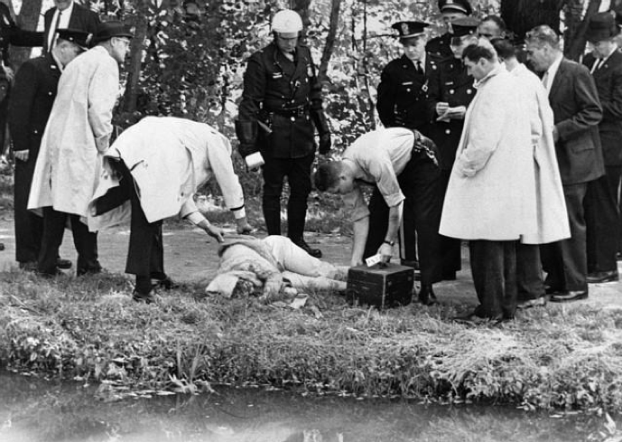 %E2%80%9CThe-crime-scene-on-the-CO-towpath-within-ninety-minutes-after-the-murder-of-Mary-Pinchot-Meyer-on-October-12-1964%E2%80%9D-courtesy-of-Peter-Janney-Mary%E2%80%99s-Mosaic-2013.png