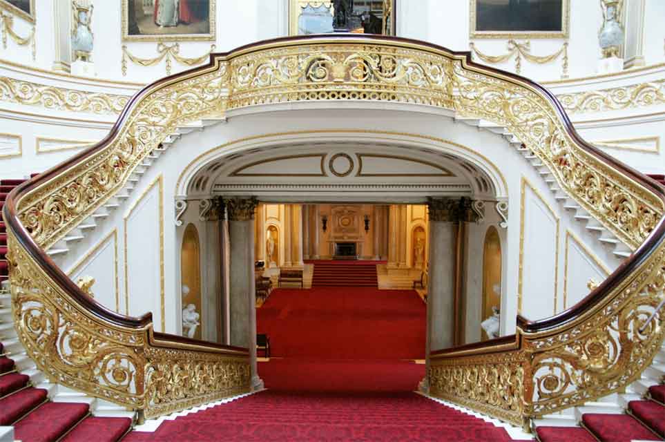 grand-staircase-buckingham-palace-01.jpg