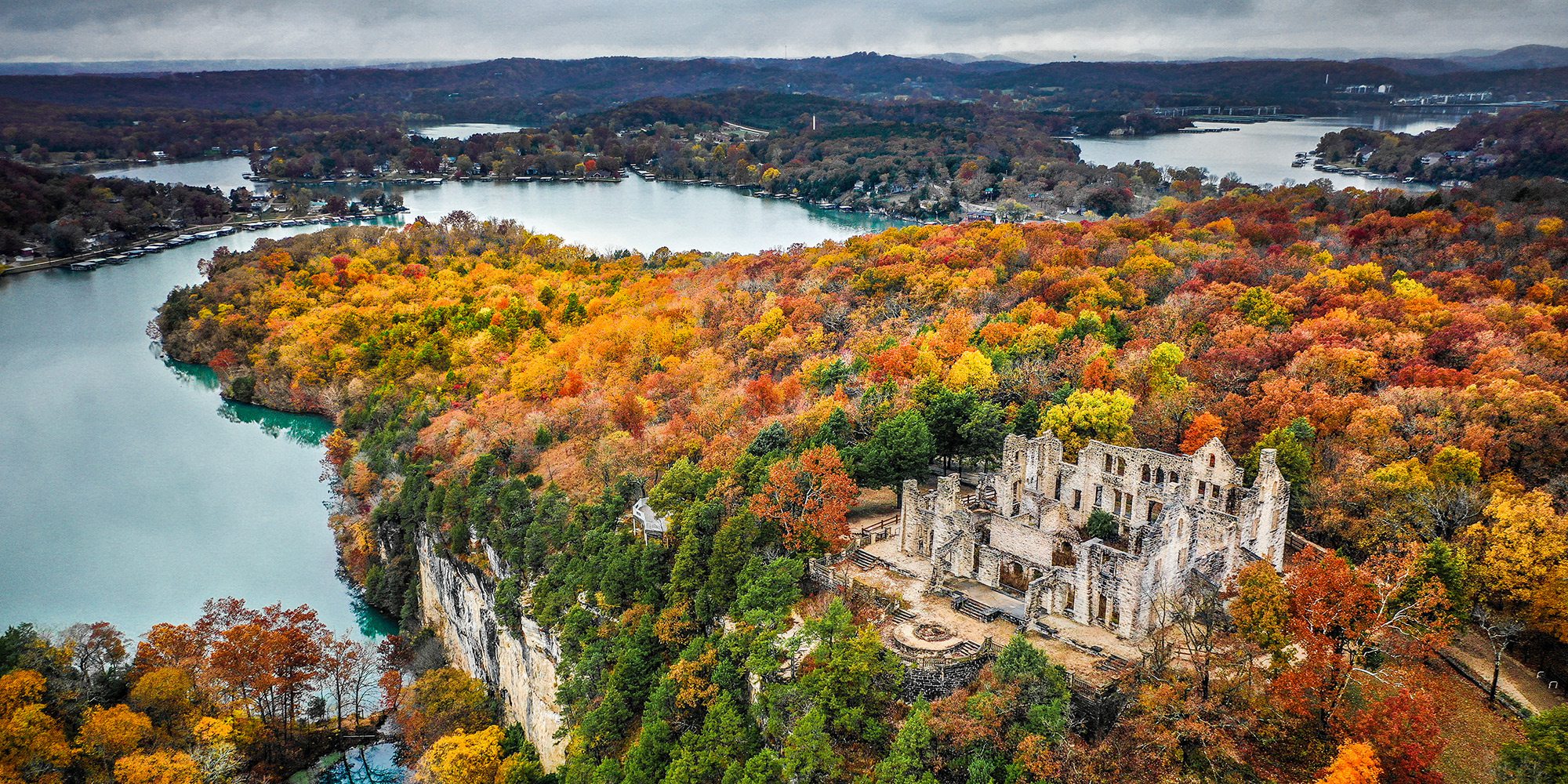 Fall-Hikes_Ha-Ha-Tonka_Rocky-Bluffs_By-Josh-Bee.original.jpg