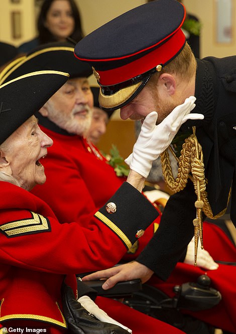 14452568-7111339-The_Duke_of_Sussex_was_sombre_at_the_Royal_Hospital_Chelsea_toda-m-104_1559826205406.jpg