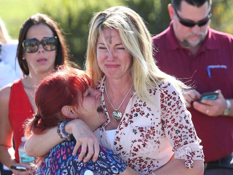 parkland-florida-school-shooting-03-ap-jc-180214_4x3_992.jpg