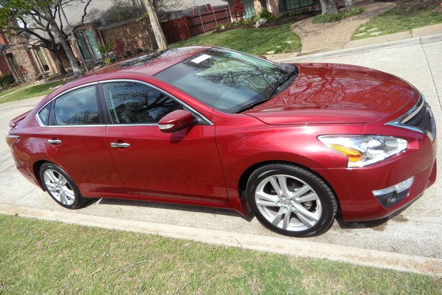 2015_nissan_altima_3_5_sl-pic-187061698506187747-640x480.jpeg