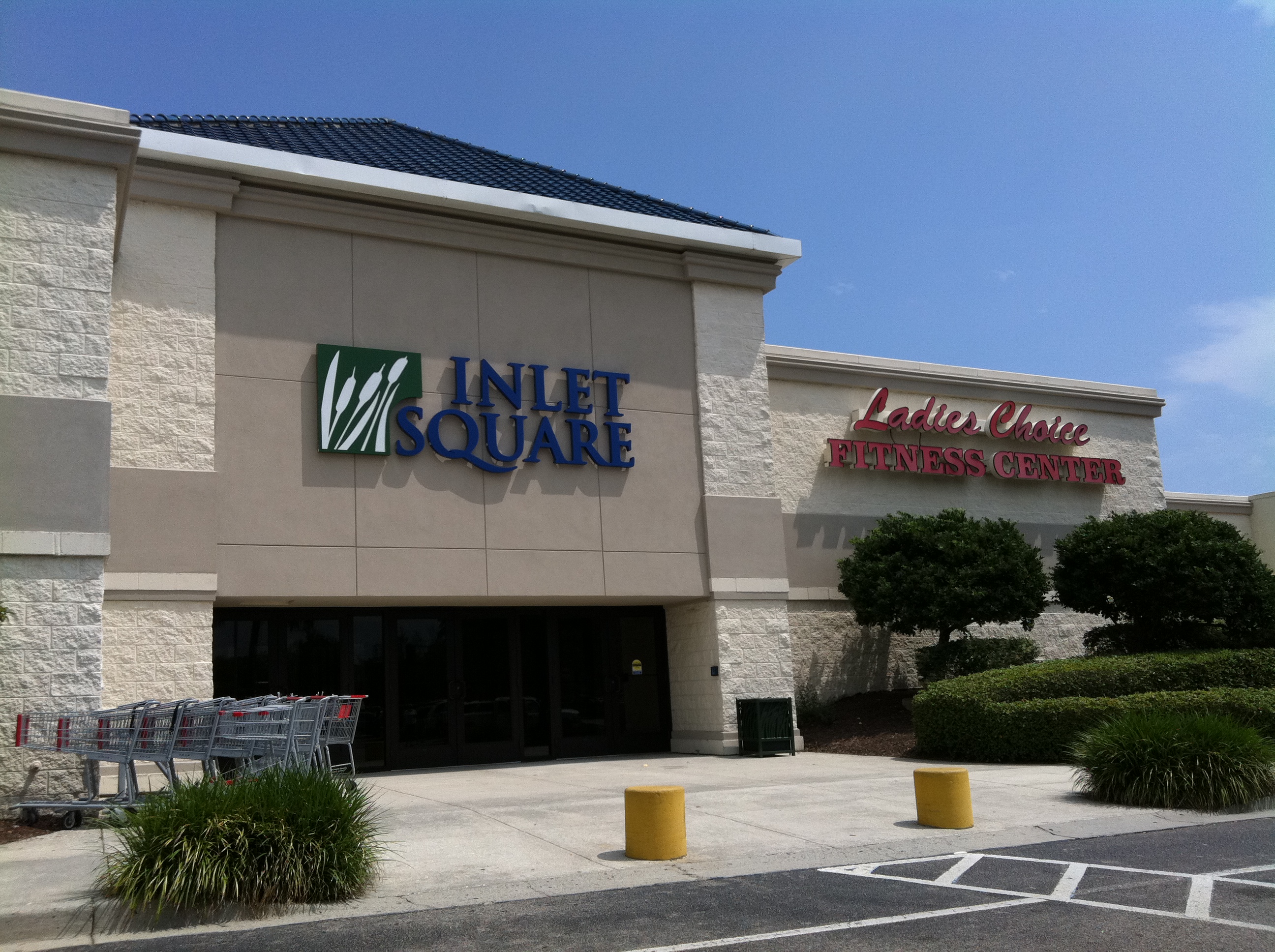 Inlet_Square_Mall_%286081428211%29.jpg