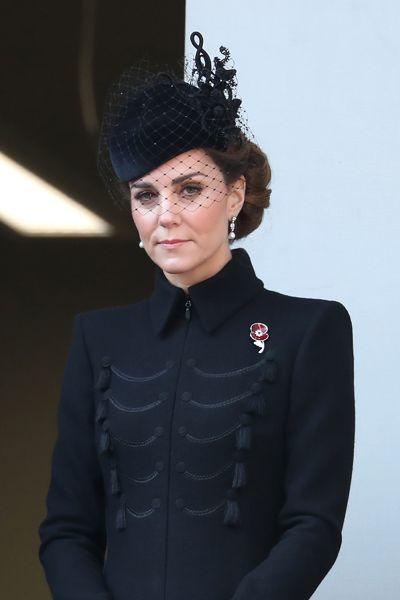 kate-middleton-poppy-brooch-z.jpg